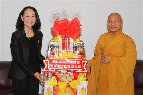 Mass Mobilization Chief greets Buddhist followers on Buddha’s birthday - ảnh 1